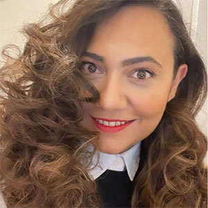 Ceren Clulow speaking at Connected Britain