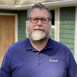 Lee Prewitt speaking at Futureof Membory and Storage