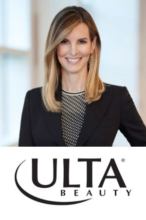 Amiee Bayer-Thomas speaking at Home Delivery World