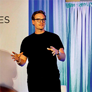 Gustav Zetterström speaking at The Middle Mile