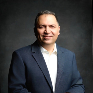 Ozgur Soy speaking at Rail Live