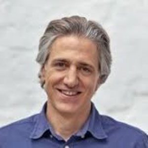 Hadi Moussa speaking at Seamless Europe