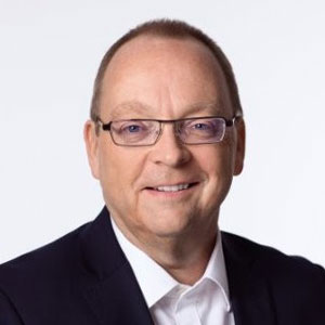 Nigel Bayliff speaking at Submarine Networks World
