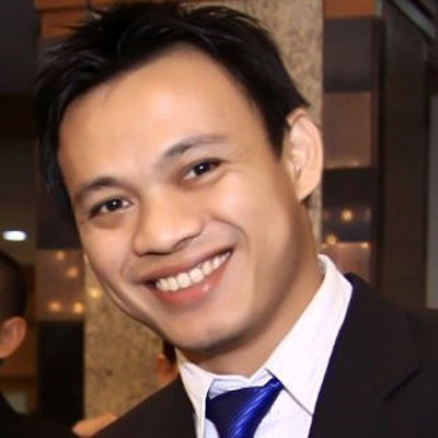 Rasyefki Sultani speaking at Telecoms World Asia