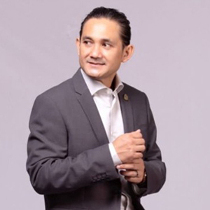 Amar Huzaimi Md Deris speaking at Total Telecom Congress