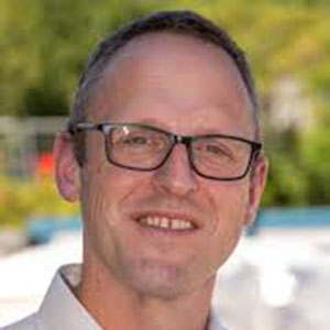 Steve Elderkin speaking at Asphalt World UK