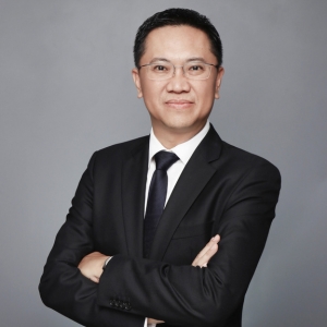Hong Wong speaking at Aviation Festival Asia