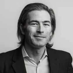 Daniel Witt speaking at EV Charging Summit, Las Vegas