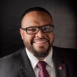 Jade Darrell speaking at EV Charging Summit, Las Vegas