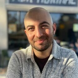 Josh Chanin speaking at EV Charging Summit, Las Vegas