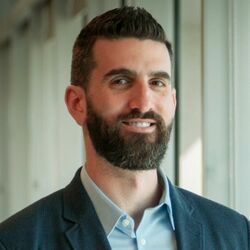 Seth Cutler speaking at EV Charging Summit, Las Vegas