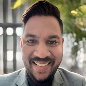 Mahendar Madhavan speaking at Identity Week