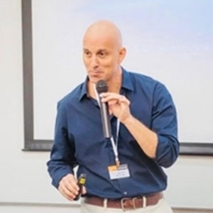 Rafi Dabush speaking at Identity Week