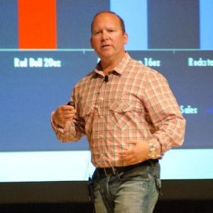 Brian Kuz speaking at Marketing & Sales Show Middle East