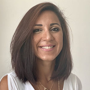 Jacqueline Eiboghdadi speaking at the Marketing & Sales Show ME
