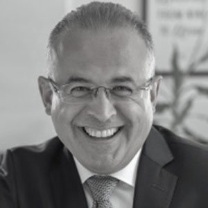 Khaled Ismail speaking at the Marketing & Sales Show ME