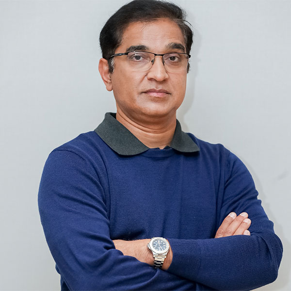 Ganesh Iyer speaking at MOVE America