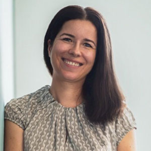 Jana Breitkopf speaking at MOVE America