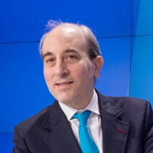 Phillip Gross speaking at MOVE America