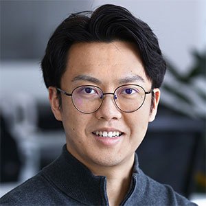 Wen Han speaking at MOVE America