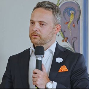 Dimitrios Merkouris speaking at MOVE