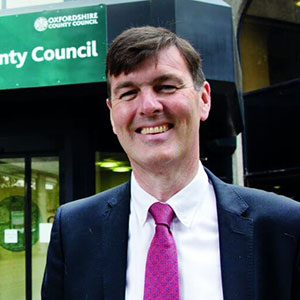Cllr Duncan Enright speaking at MOVE
