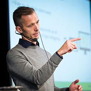 Peter Hafmar speaking at MOVE