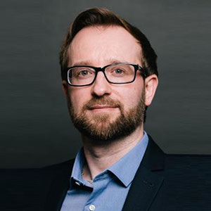 Toby Groom speaking at MOVE