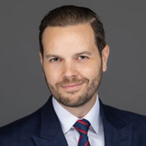Fernando Plaza speaking at Seamless Middle East