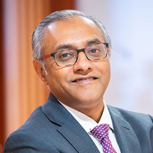 Piyush Chowhan speaking at Seamless Middle East
