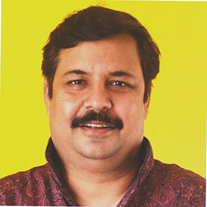 Praveen Khare speaking at Seamless Middle East