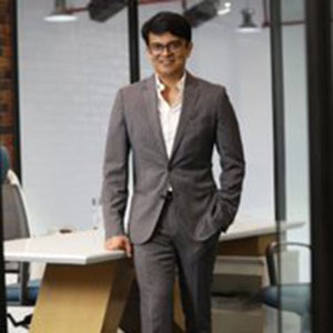 Anshuman Anand speaking at Seamless Saudi Arabia
