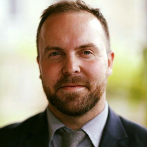 Dan Klinck speaking at The Solar Show Africa