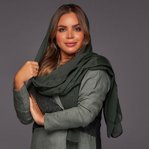 Maryam Telmesani speaking at Solar & Storage Live KSA