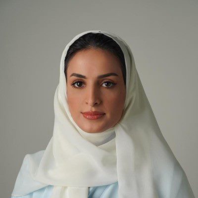 Suha Alsaif speaking at The Solar Show KSA
