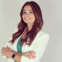 Noha Elbalky speaking at Solar Show MENA