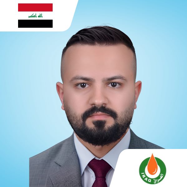 Baraa Zubaidi speaking at Solar & Storage Live Middle East