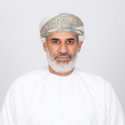 Dr. Rashid AlBadwawi speaking at Solar & Storage Live Dubai