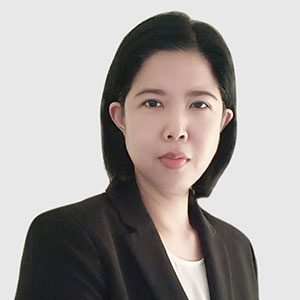 Dr. Amornrat Limmanee speaking at Solar & Storgae Live Thailand