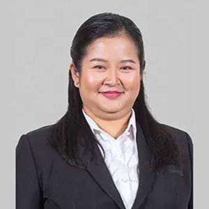Sawita Tinsuntisook speaking at Solar & Storgae Live Thailand