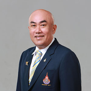 Dr. Wirachai Roynarin speaking at Solar & Storgae Live Thailand