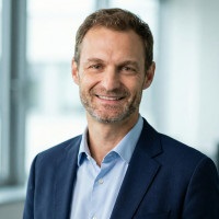 Omri Ronen, Head of Business Development, fareplace