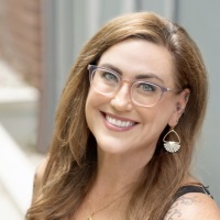 Tracey Hlucky